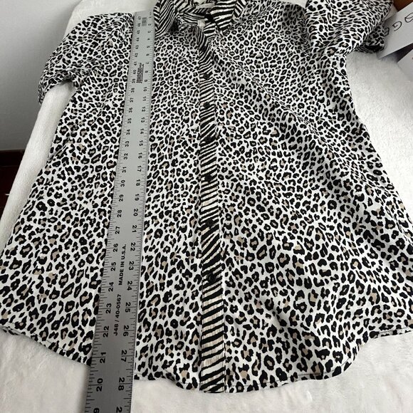 Chico's Womens Leopard Tiger Print 3/4 Flip Cuff Button Up No Iron Shirt Size 1 - Picture 7 of 7